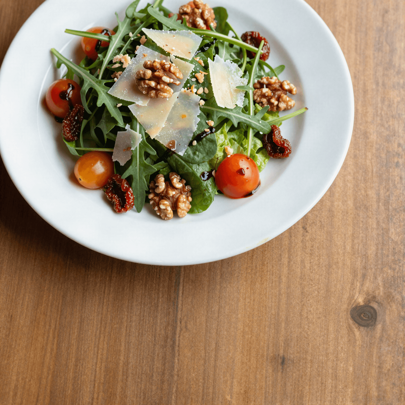 Ensalada de rúcula y parmesano