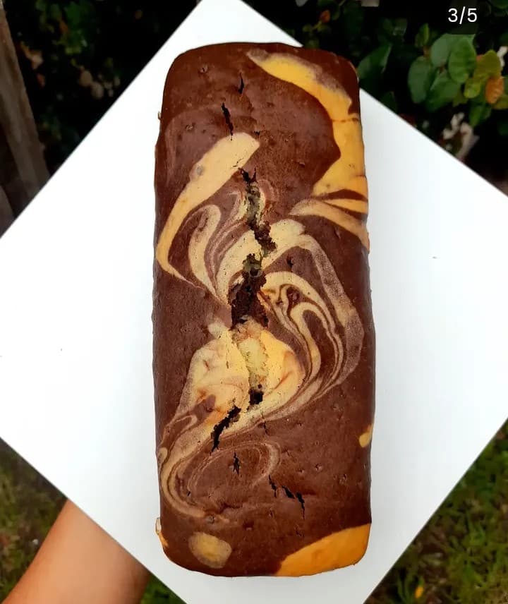 Budín marmolado