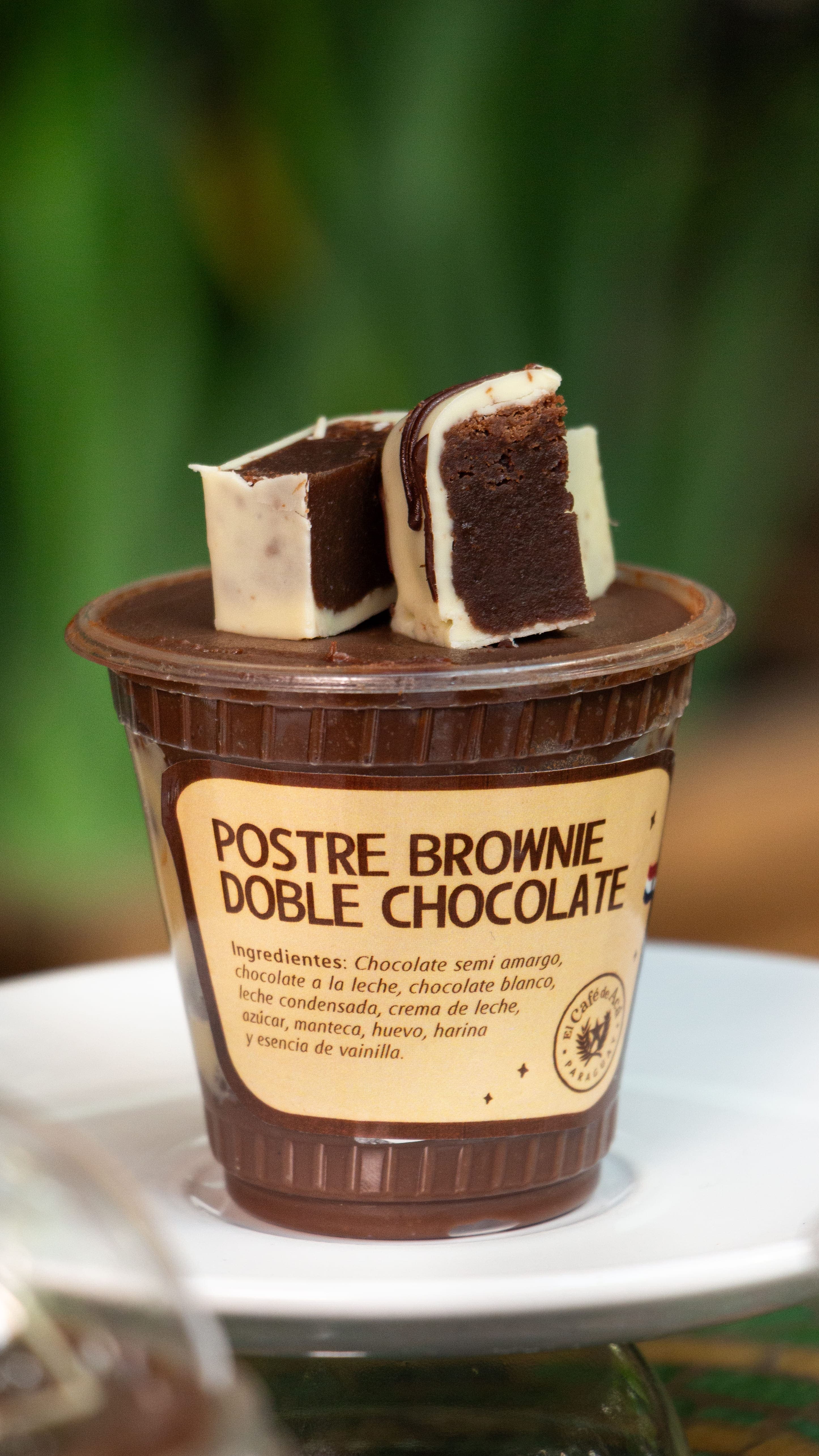 Postre brownie doble chocolate